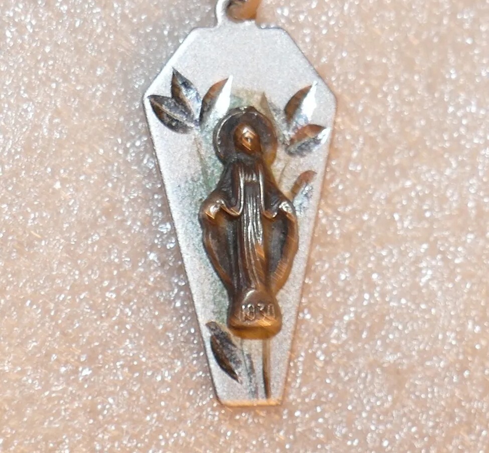 Sterling Silver Etched Pendant on chain, Angel of Harmony Stamped 1030