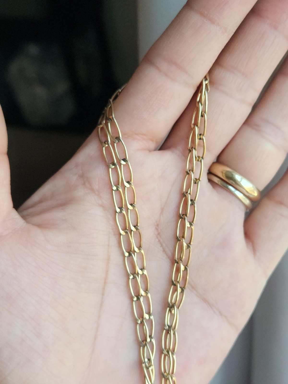 Gold Tone Oval Link Necklace Broken Closure (Unknown Metal)