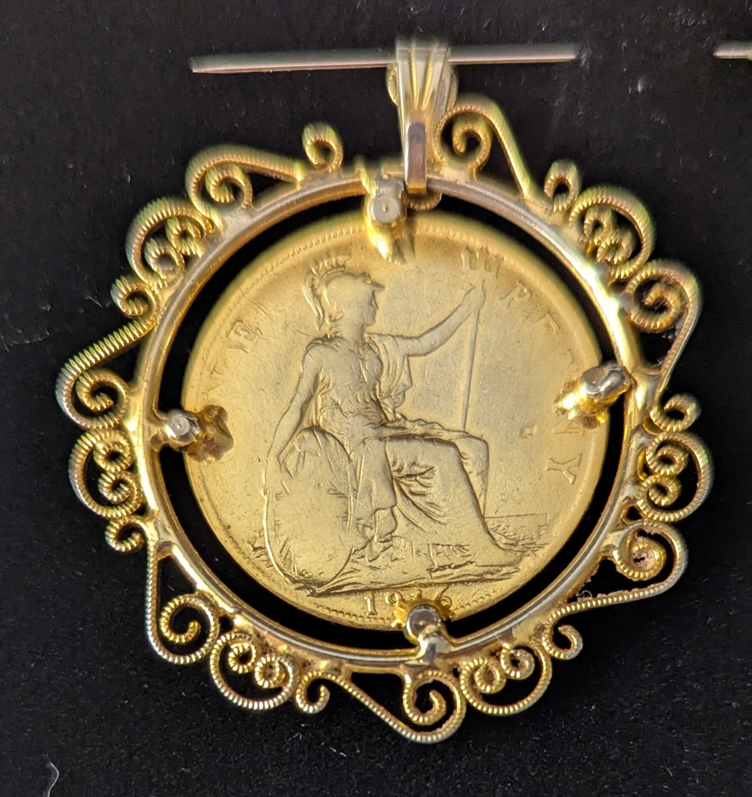 1916 Gold Plated English Penny King George Front & Queen Victoria Back Pendant