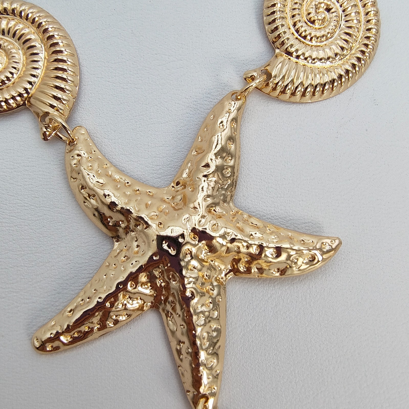 Ocean Theme Statement Y-Necklace Gold Tone Lariat Starfish Shell Mermaidcore