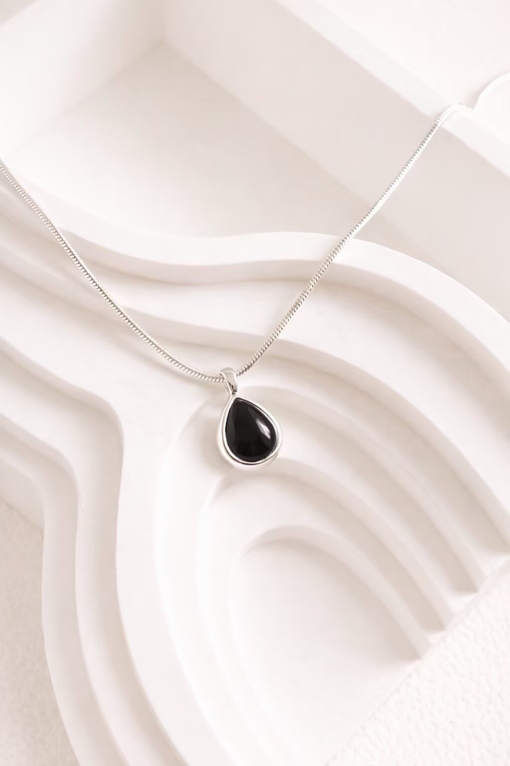 925 Sterling Silver Black Onyx Teardrop Pendant Necklace snake Chain 033