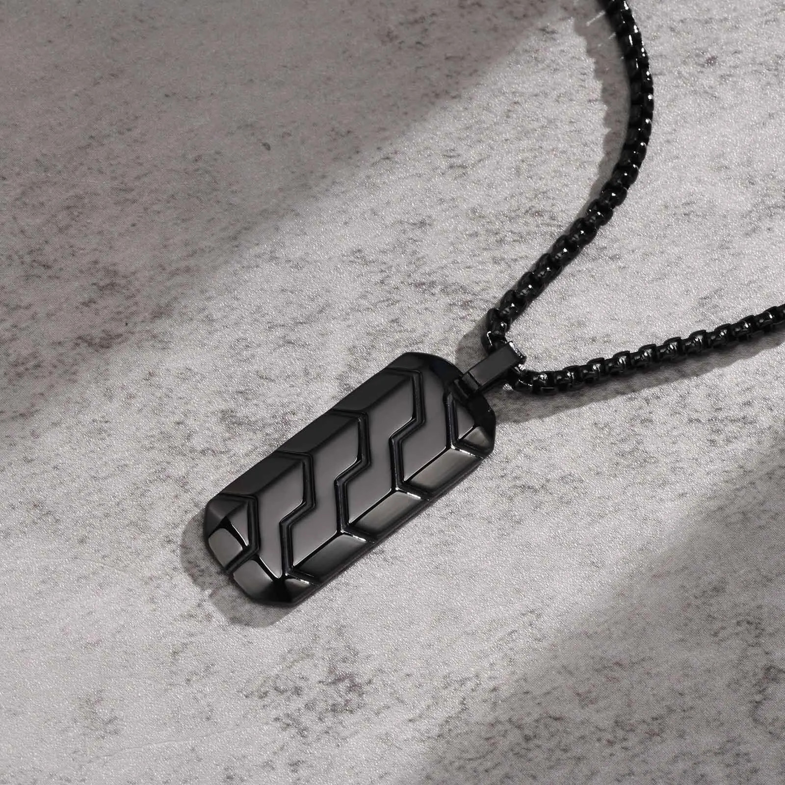 Men Stainless Steel Military Dog Tag Pendant Necklace Box Chain Jewelry Gift New