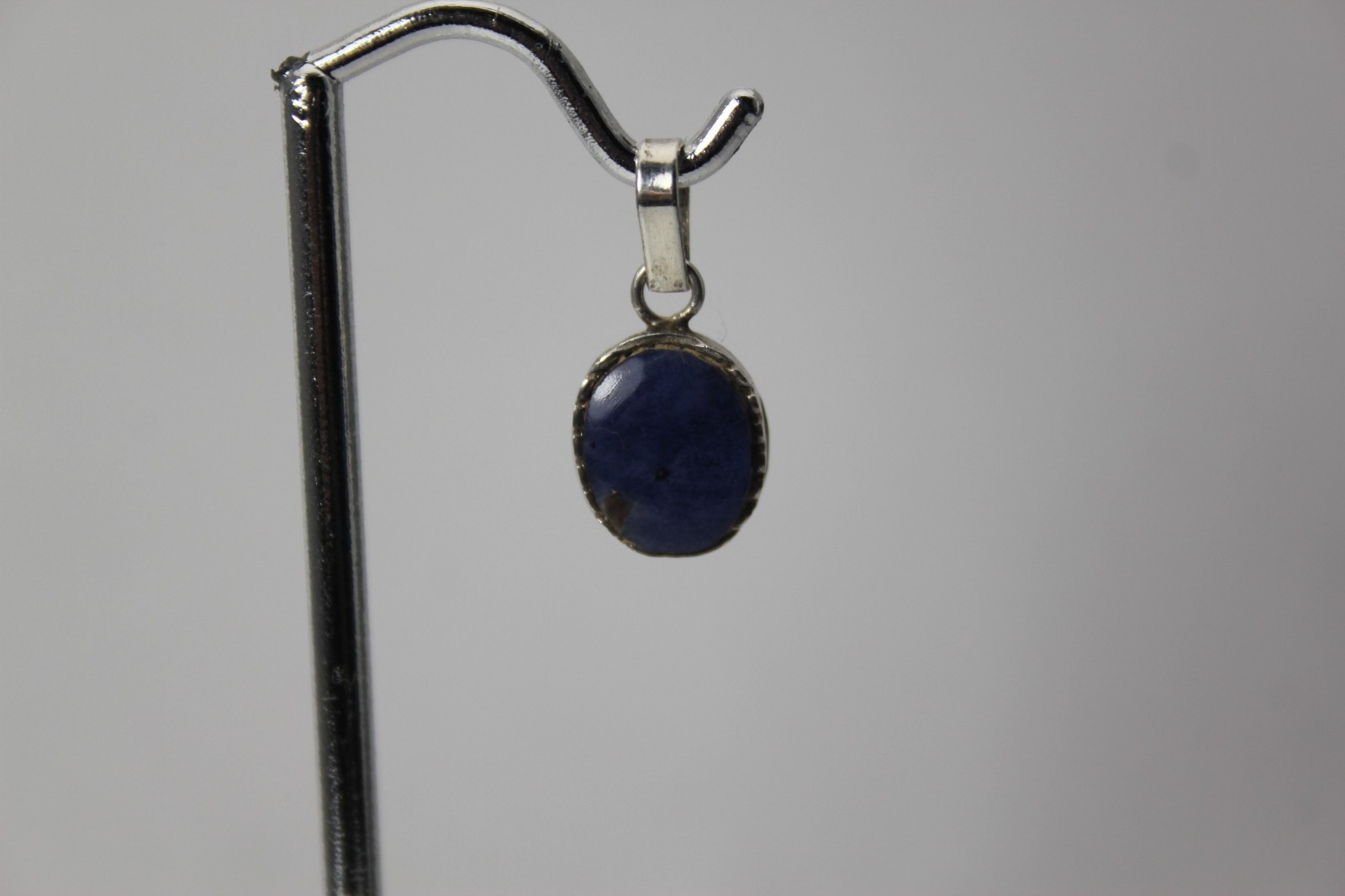.950 Silver Hallmark Pendant With Blue Oval Stone In Bezel 1.1 Grams (PEN10430)