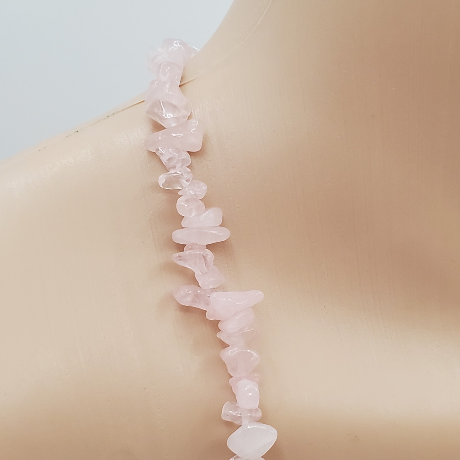 Rose Quartz Gemstone Chip Bead Necklace 23in Pale Pink Stones Magnetic Clasp VTG