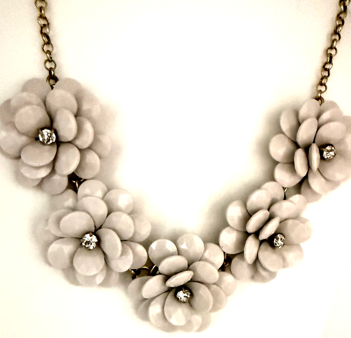 J. Crew 18″ Cream Cluster Flower Statement Necklace