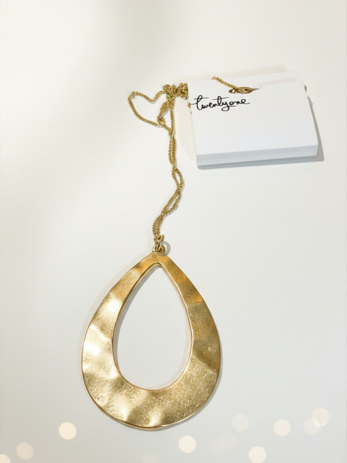 Forever 21 Long Brass Tone Teardrop Pendant Sweater Necklace New Sealed
