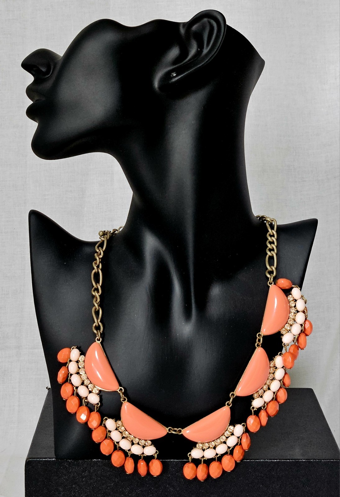 Gold Tone Necklace Orange And Pink Beads Pink Crystals J11-1920