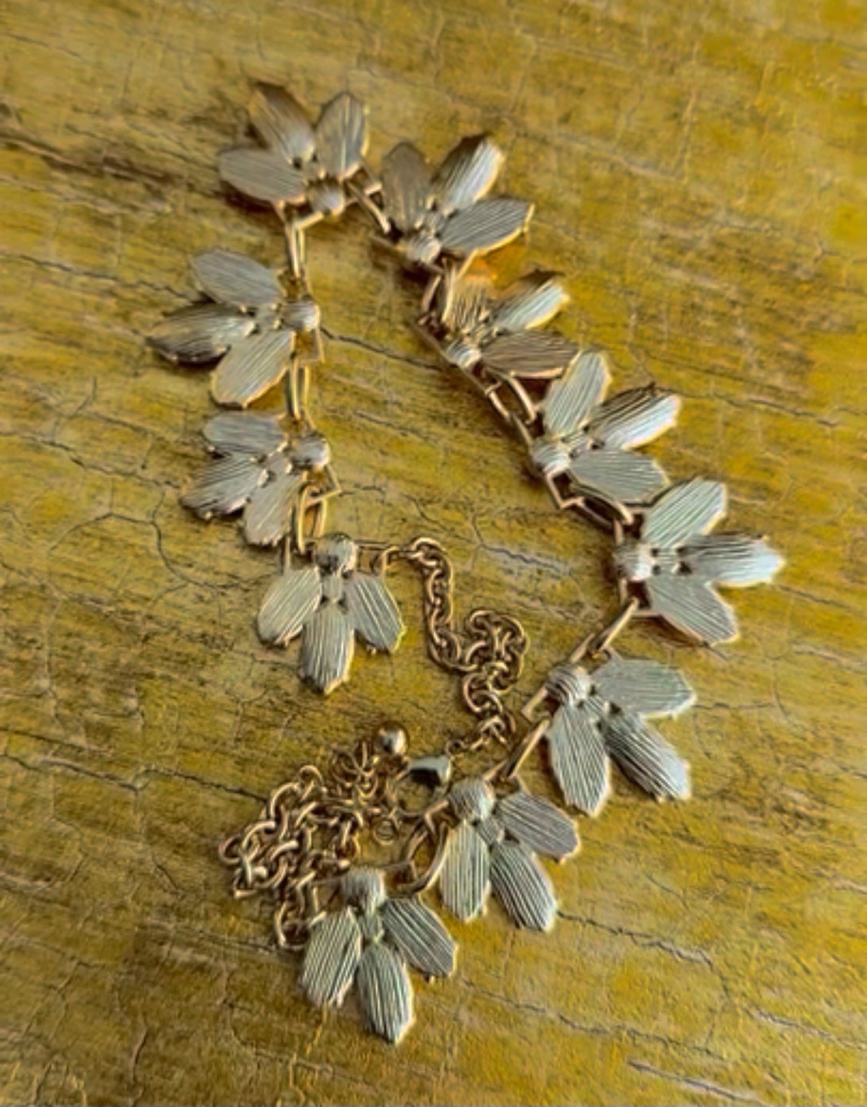 VTG Czech Peach Navette Acrylic Gold Tone Crystal CZ Teardrop Necklace Long
