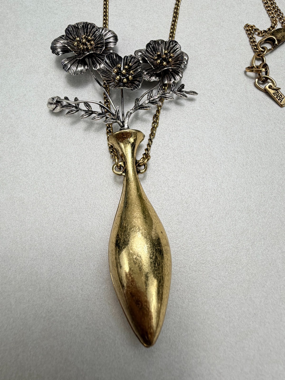 Zara Floral Vase Pendant Necklace Silver And Gold Runway Statement Chic NWOT