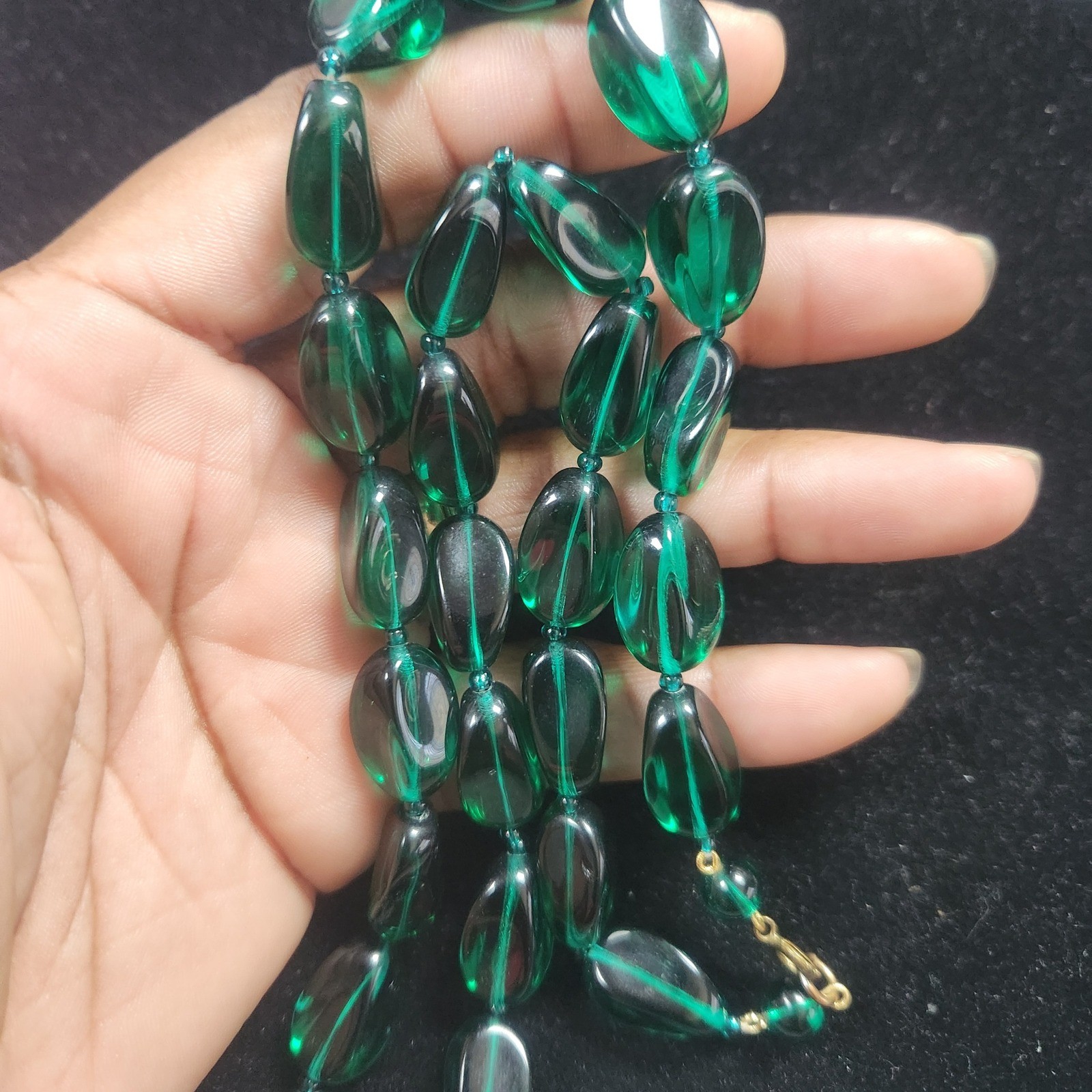 Vintage Emerald Green Glass Bead Necklace Tumbled Pebble Statement Jewelry Gold