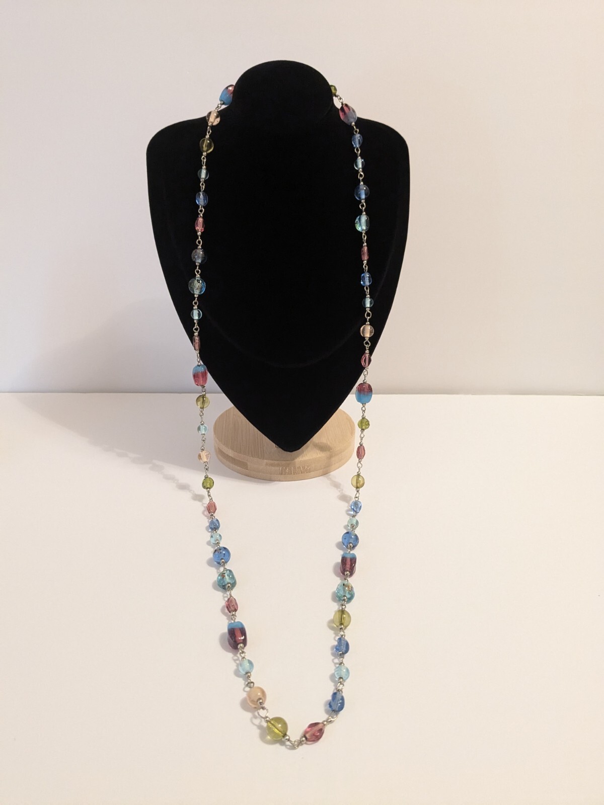 Infinity Style Multicolor Glass Bead Necklace. Silver Tone. 40″. Various Shapes.