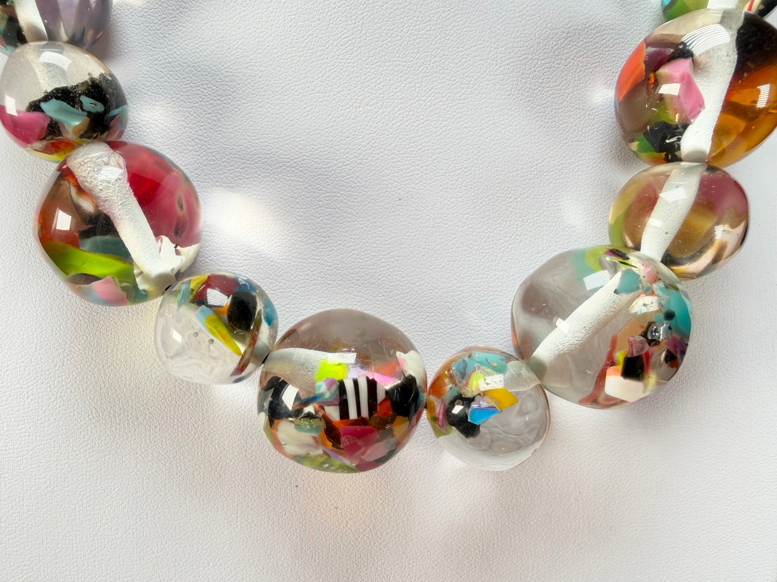 Jackie Brazil “Large spheres” Short Abstract Cascade Necklace 50cm ( N2692 )
