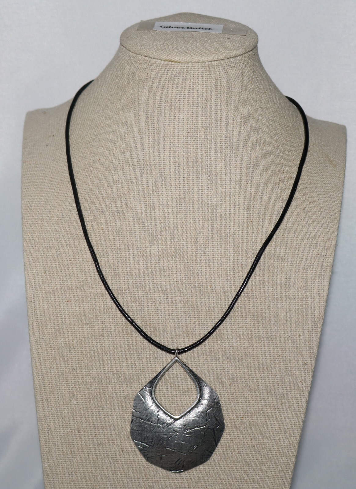Silpada Sterling Silver Textured Oxidized Badge of Beauty Leather Necklace N3089