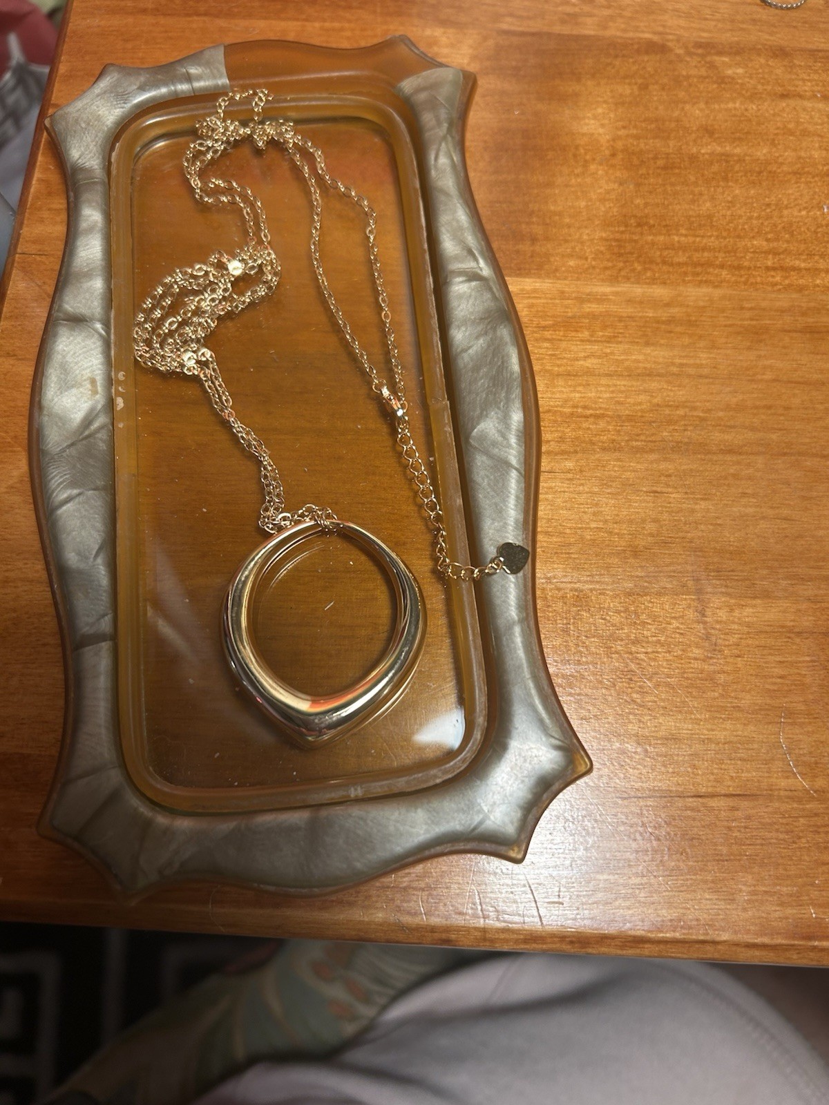 Modern Gold Tone Teardrop Pendant Necklace Adjustable Chain Heart Charm