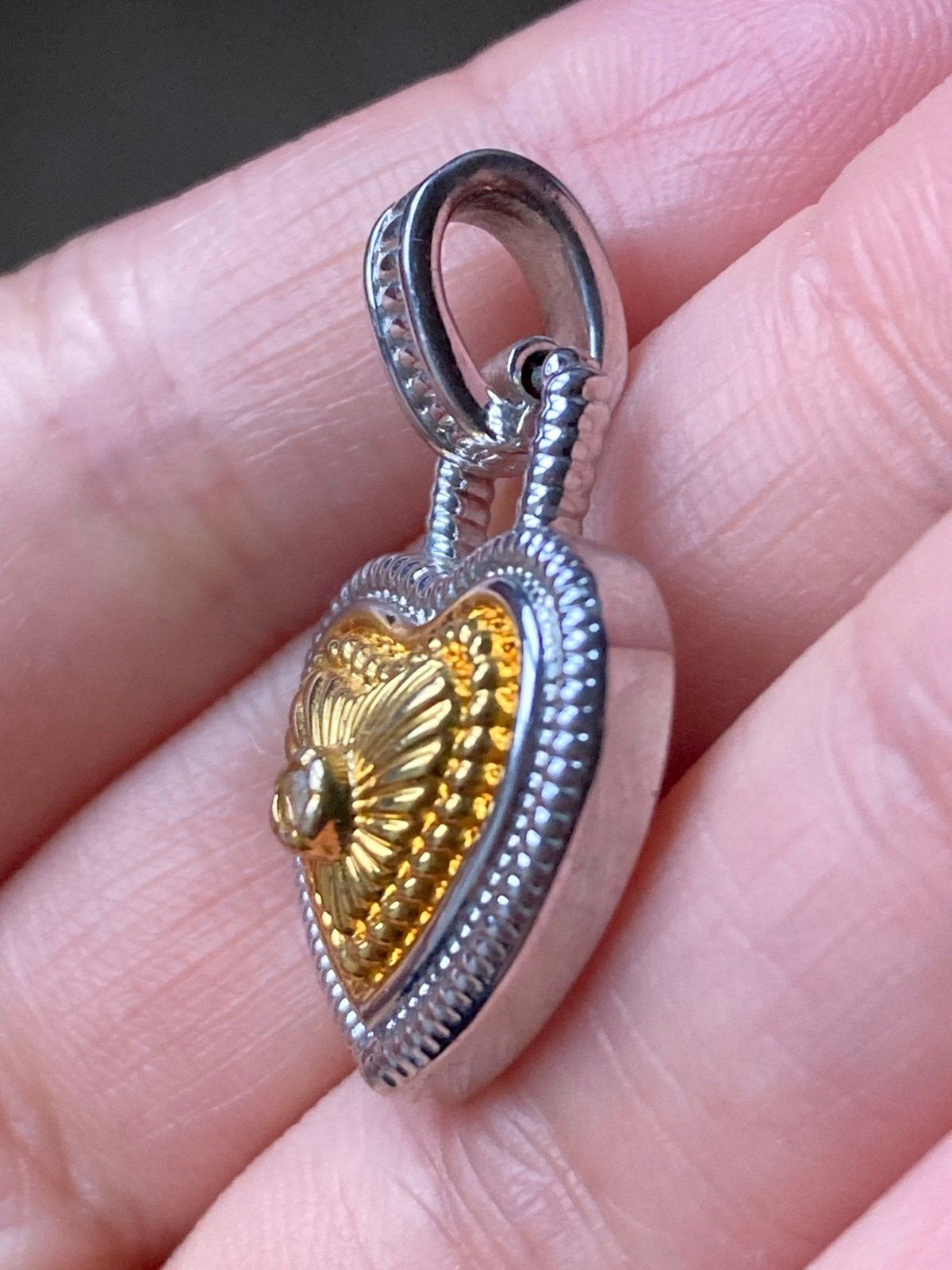 Rhodium plated genuine diamond heart pendant