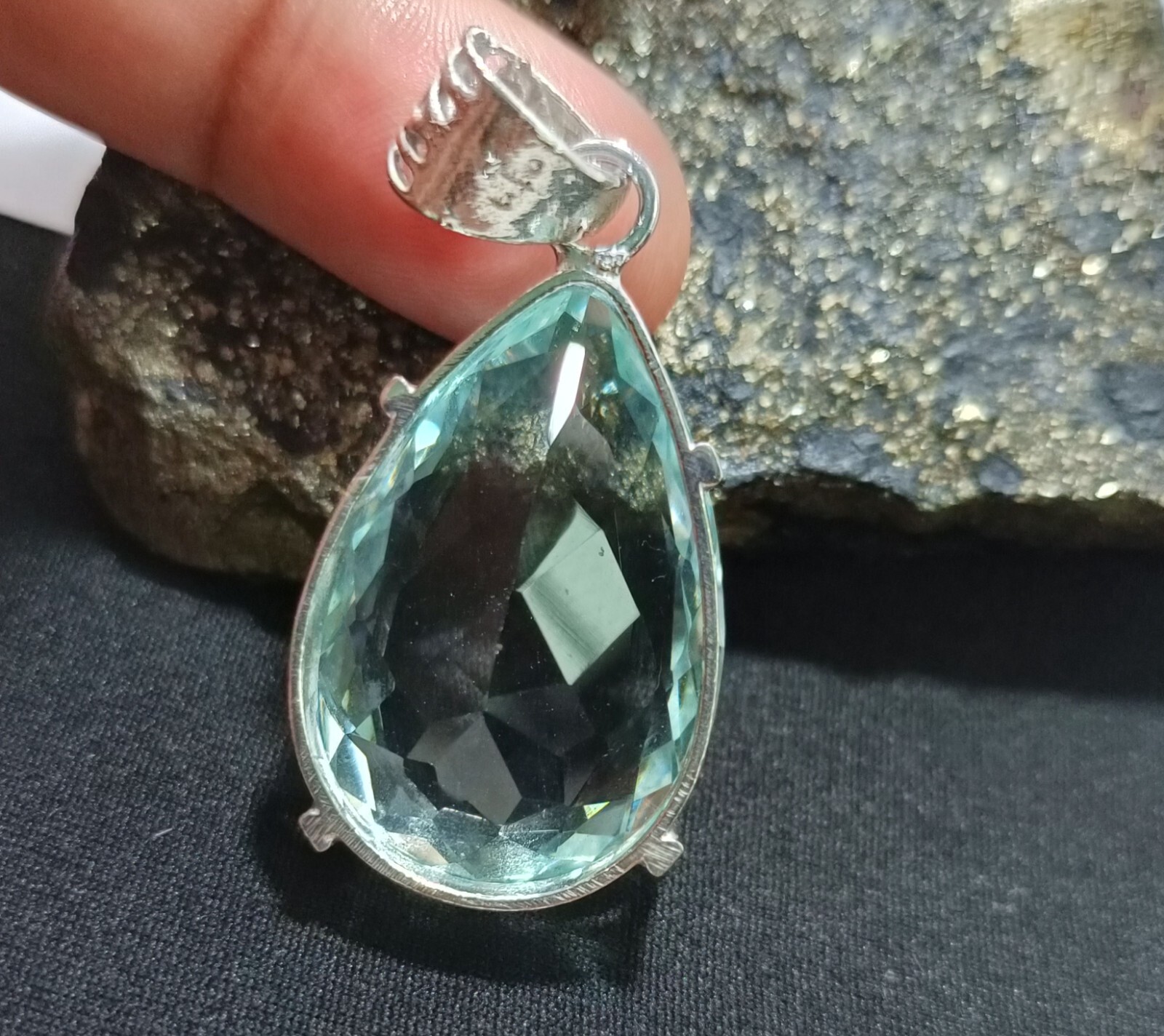 Natural 60.20 Ct Brazilian Pear Cut AQUAMARINE Topaz Pendant 925 Silver Gemstone