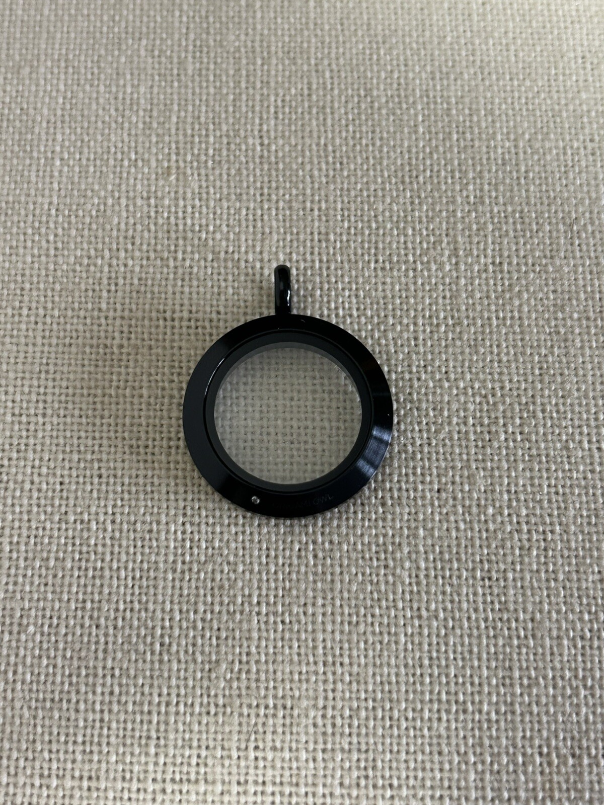 Origami Owl LK4009 Medium Black Twist “BASE ONLY” for Locket “New”