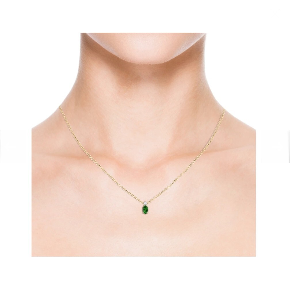 Eye Clean Green Emerald Pendant, Flawless Green Emerald Oval Pendant For Women