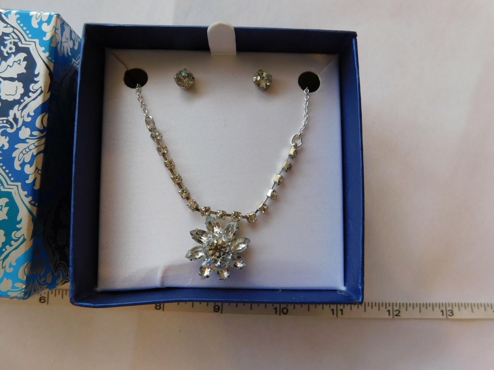 Unbranded Ladies Women’s Necklace & Earrings Silver Tone 18″+3″ 17477737 NEW NOS