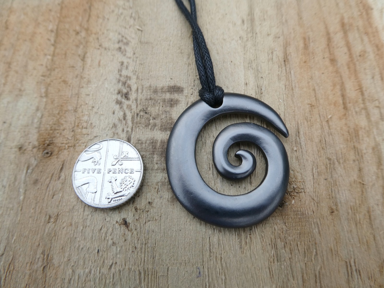 New Zealand Abalone Paua Maori Spiral Pendant On 18″/46cm Cord Necklace