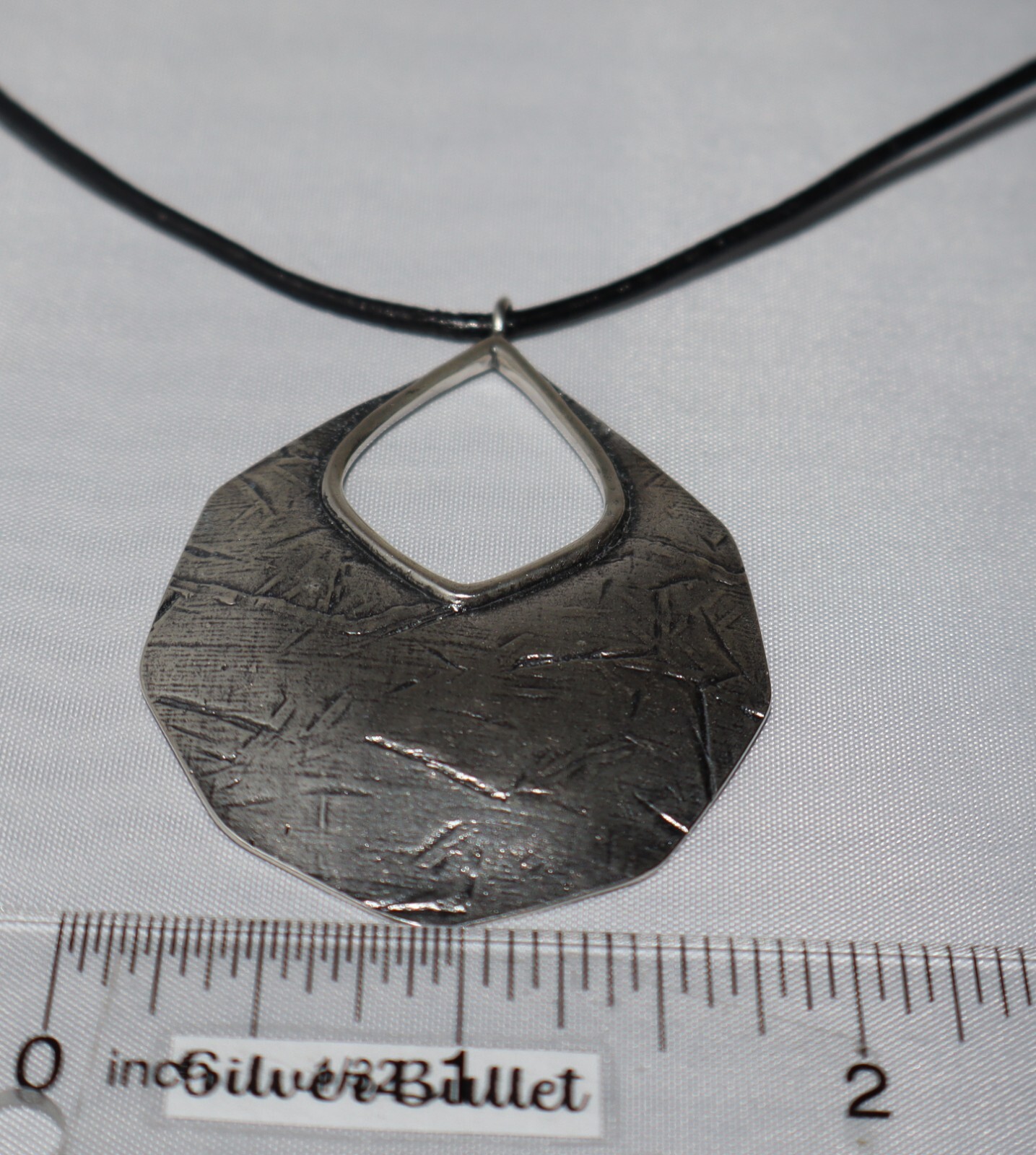 Silpada Sterling Silver Textured Oxidized Badge of Beauty Leather Necklace N3089