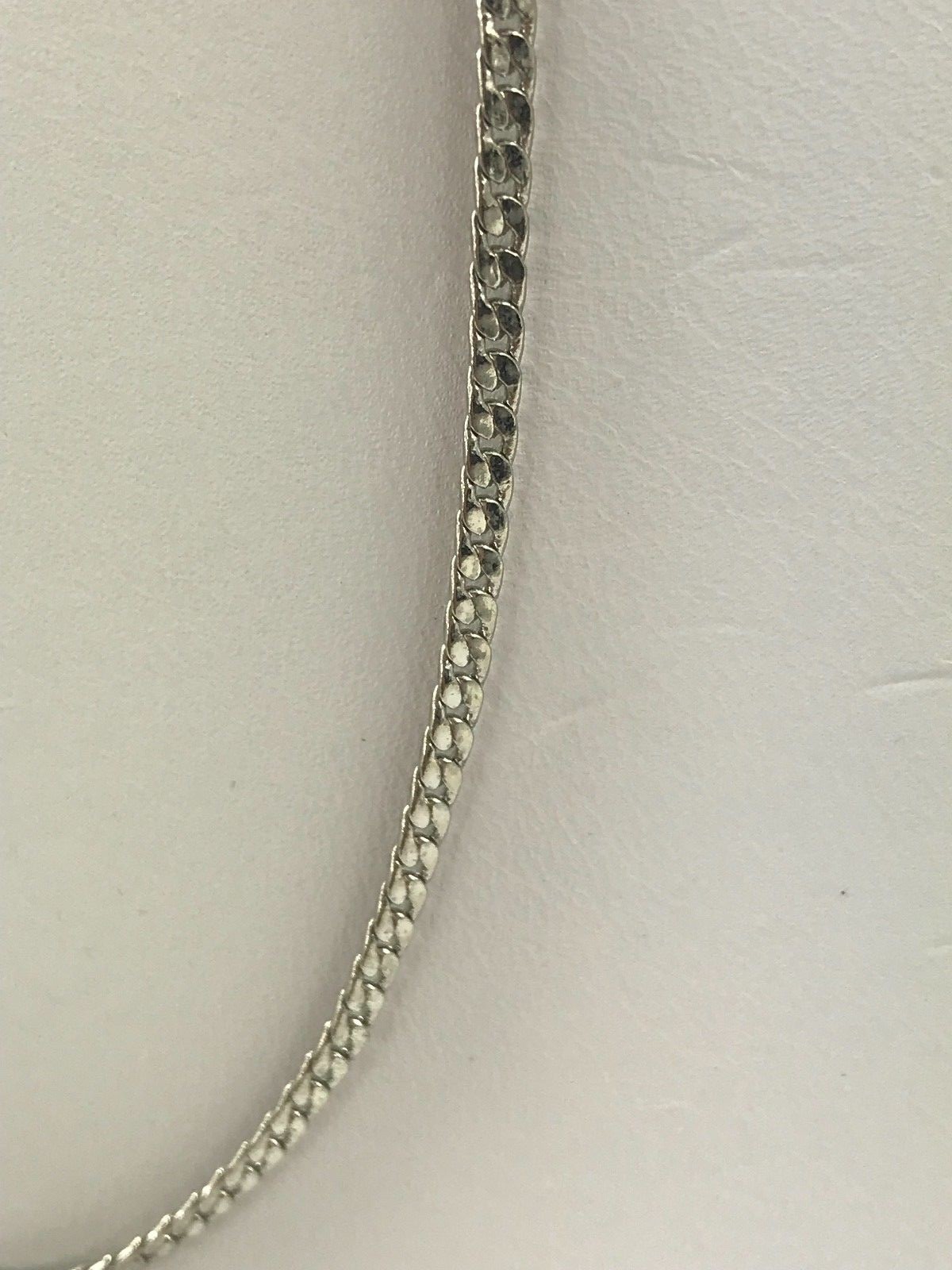 Silver tone chain 18″ with no ID stamp A6-28