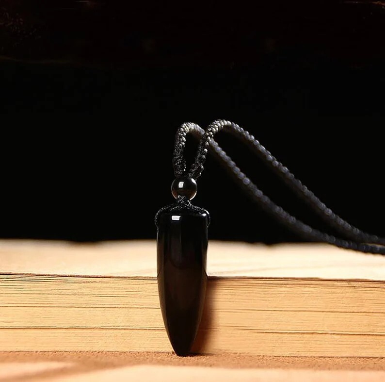 Black Obsidian Bullet Point Pendant Healing Balance Amulet Women Men Necklace