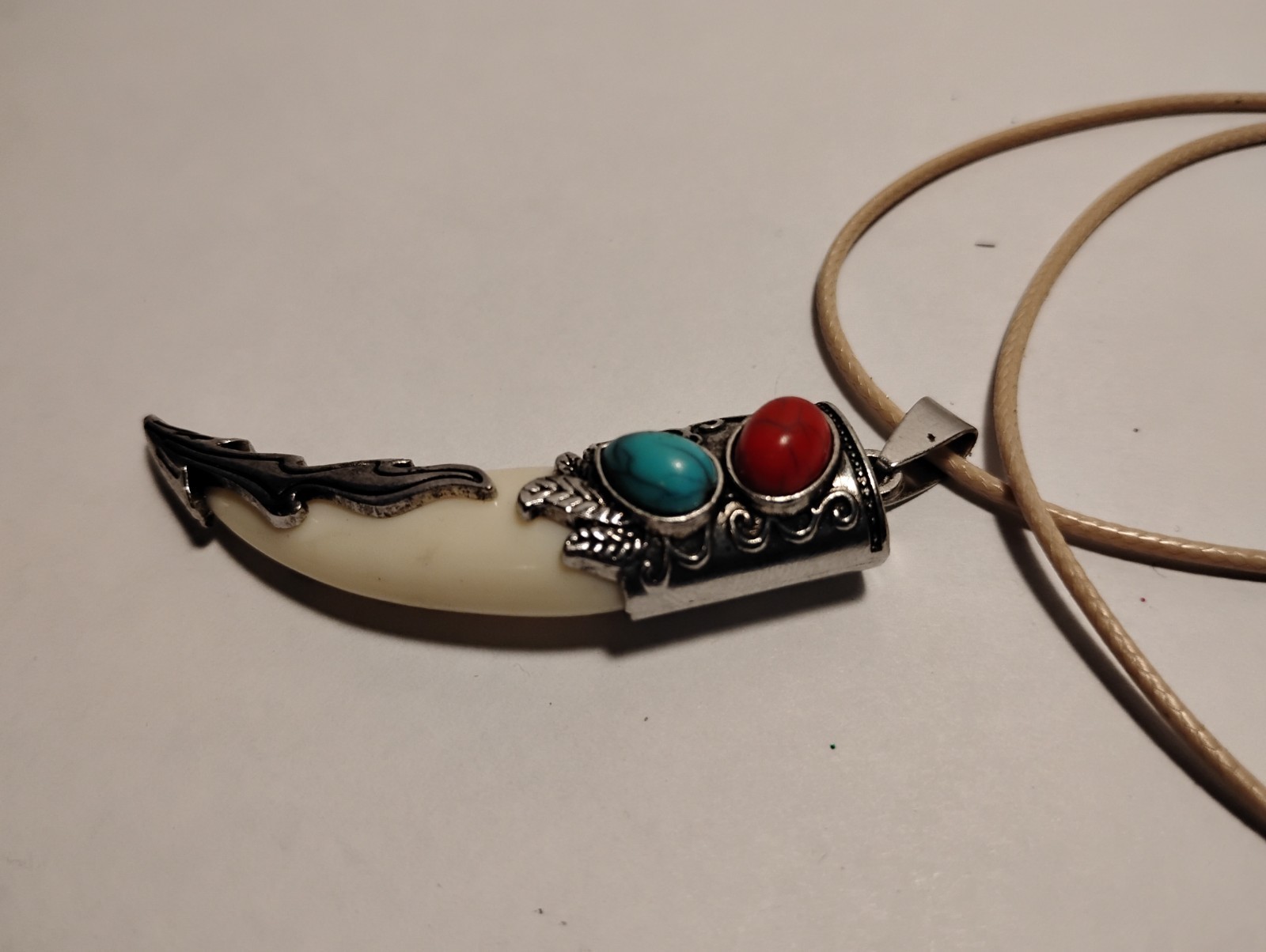 Ancient Looking Metal & Resin Wolf Tooth Pendant Necklace W/ 20 Inch Tan Cord