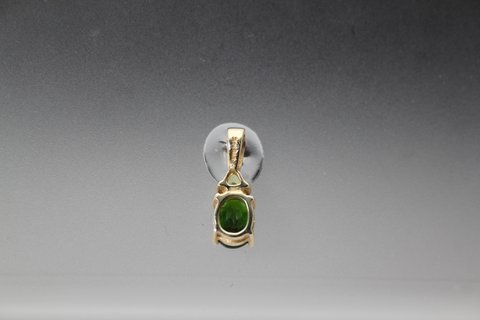 14K Gold Oval Green & Trillion Light Green Pendant 2.2 Grams (PEN10411)