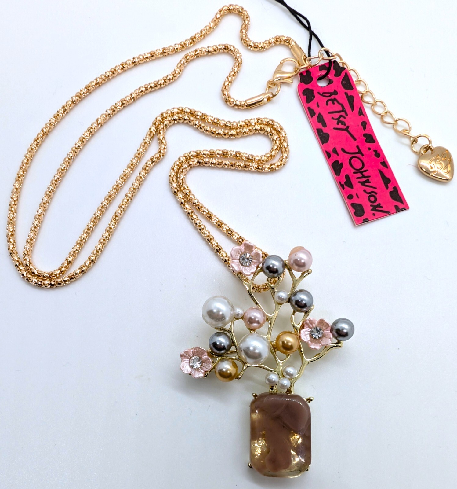 Lovely! Betsey Johnson Crystal / Pastel Pearl Floral Arrangement Necklace Brooch