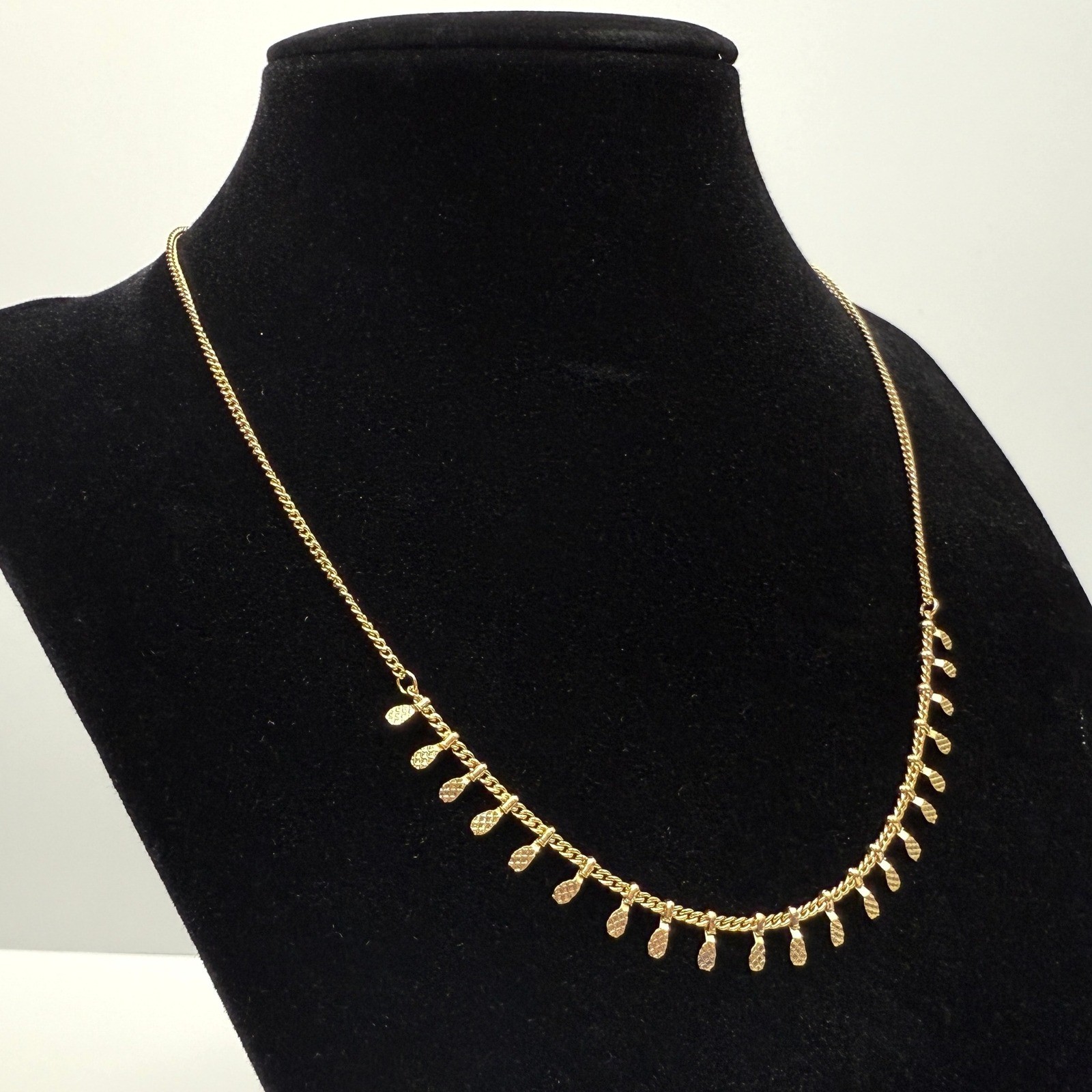Dainty Fringe Collar Choker Necklace Gold Tone Delicate Accent Jewelry 7.5 in L