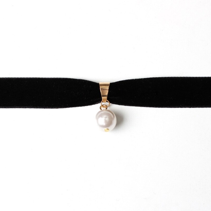 Black Velvet Choker Necklace Pearl Chocker Chokers Gothic Collar for Women Girl