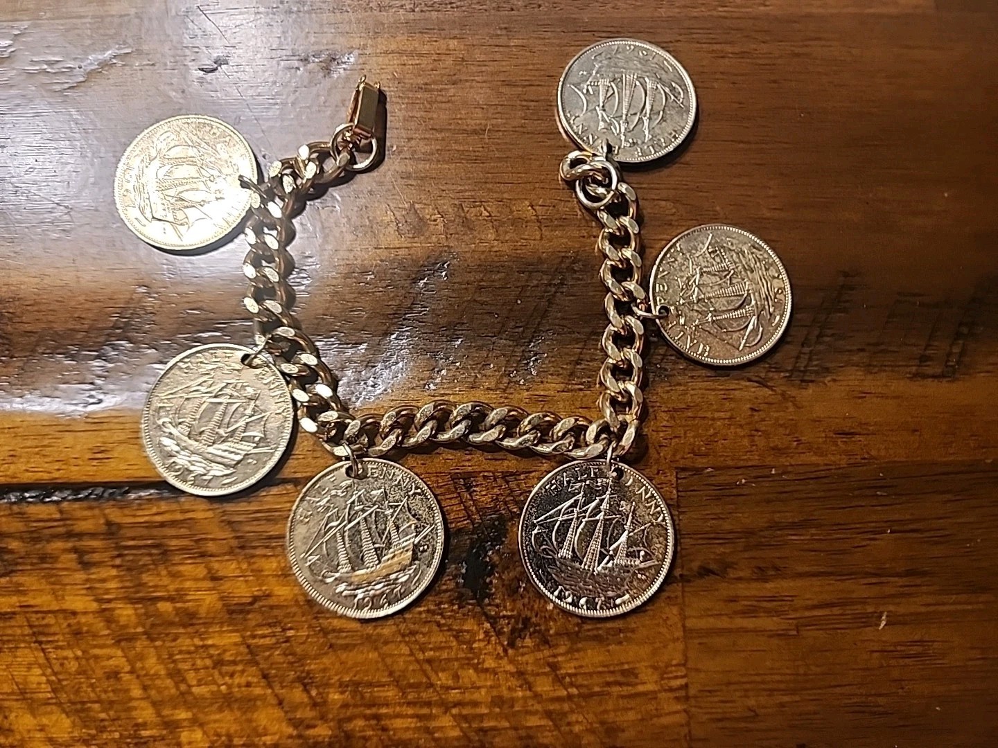 HALF PENNY COIN GREAT BRITAIN CHARM BRACELET LINK CHAIN 1967 6.5″