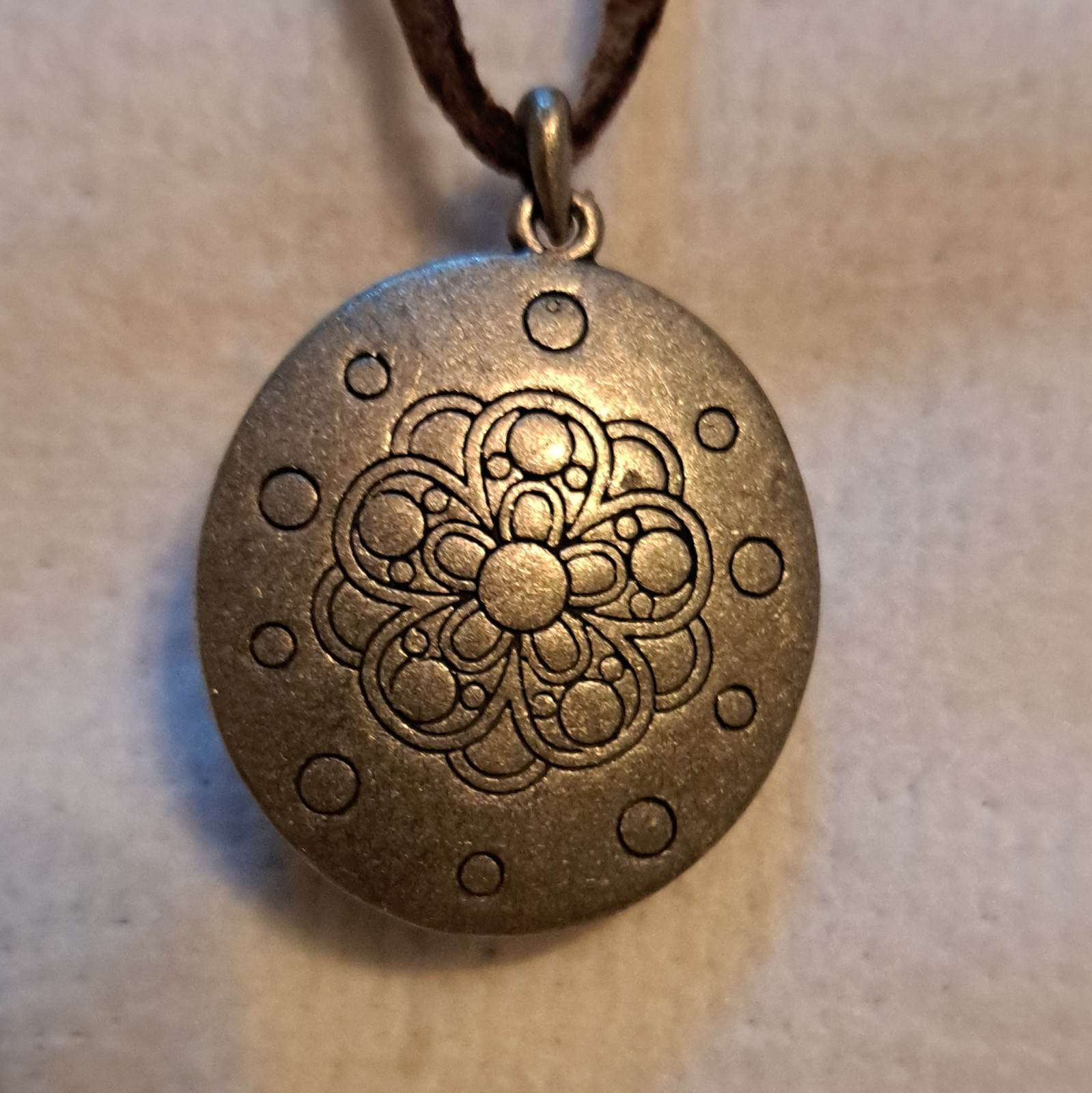 Brown Suede Cord Necklace Round Dragonfly Charm Pendant Toggle 18in Silver