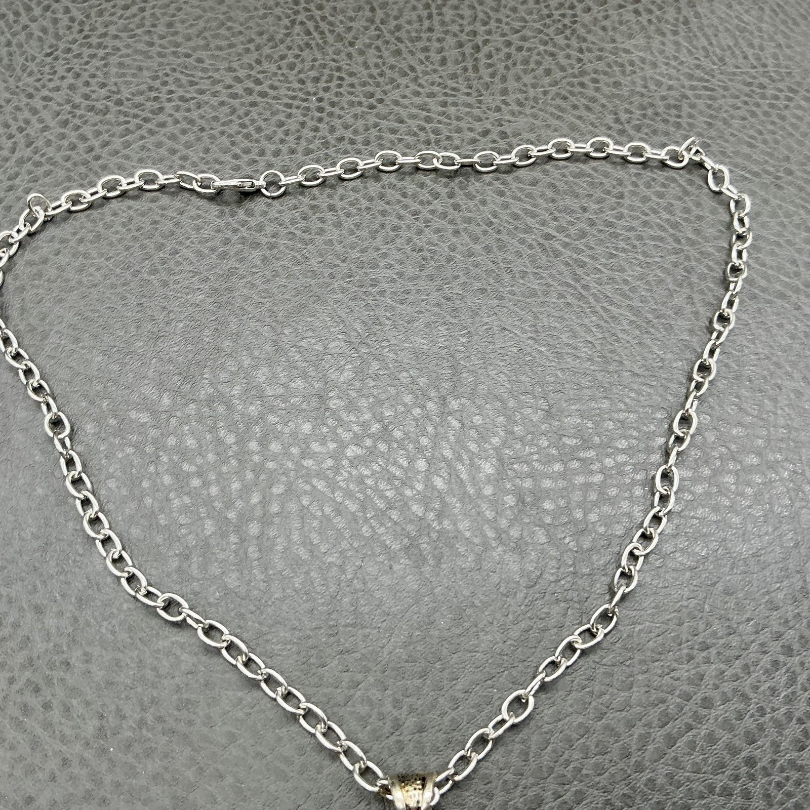 Silver Gold Tone Cross Pendant Necklace 22 In Lobster Clasp Womens Religious