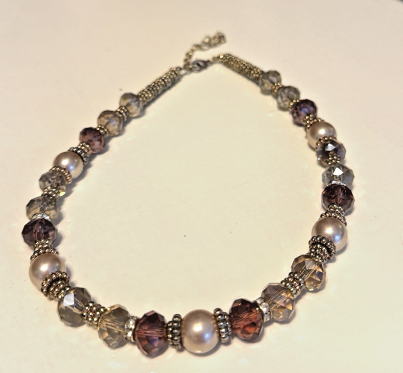 17”-20” Unbranded Faux Pearl Purple/Clear Beaded Gold Tone Necklace