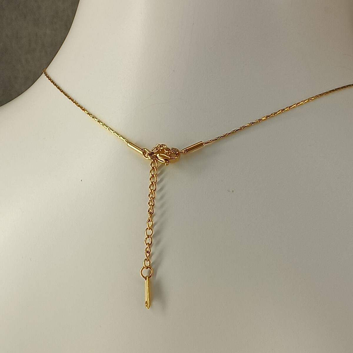 Women Choker Crystal Pendant Necklace Stainless Gold 14″ Length One Size