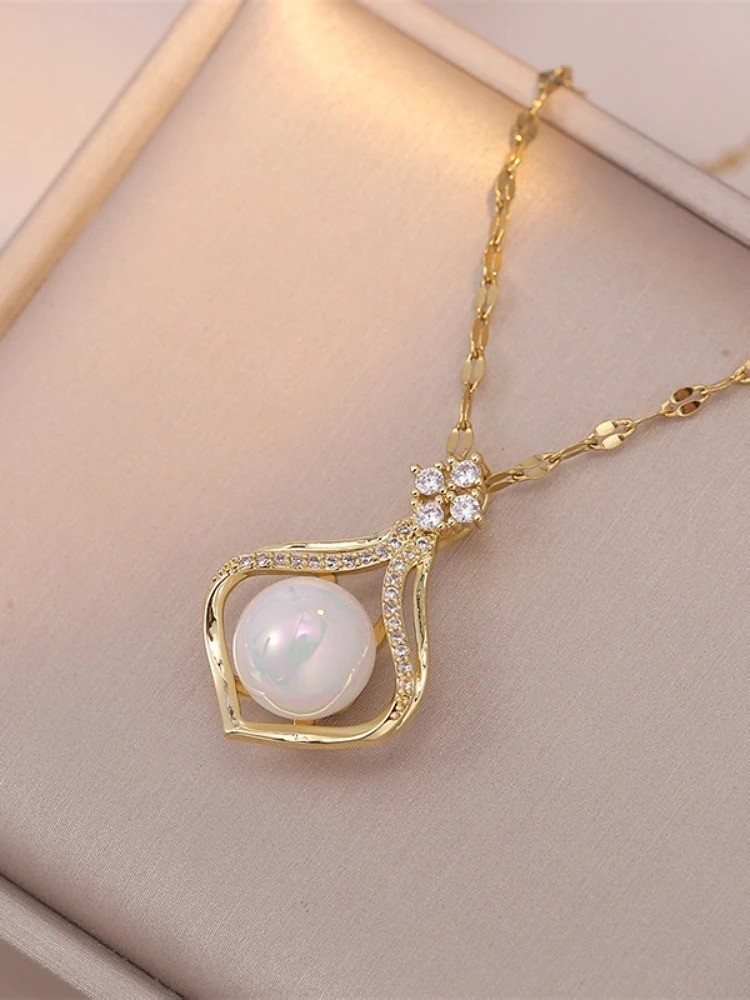 Womens Elegant Necklace CZ Pendant 18K Gold Plated Stainless Steel Chain Jewelry