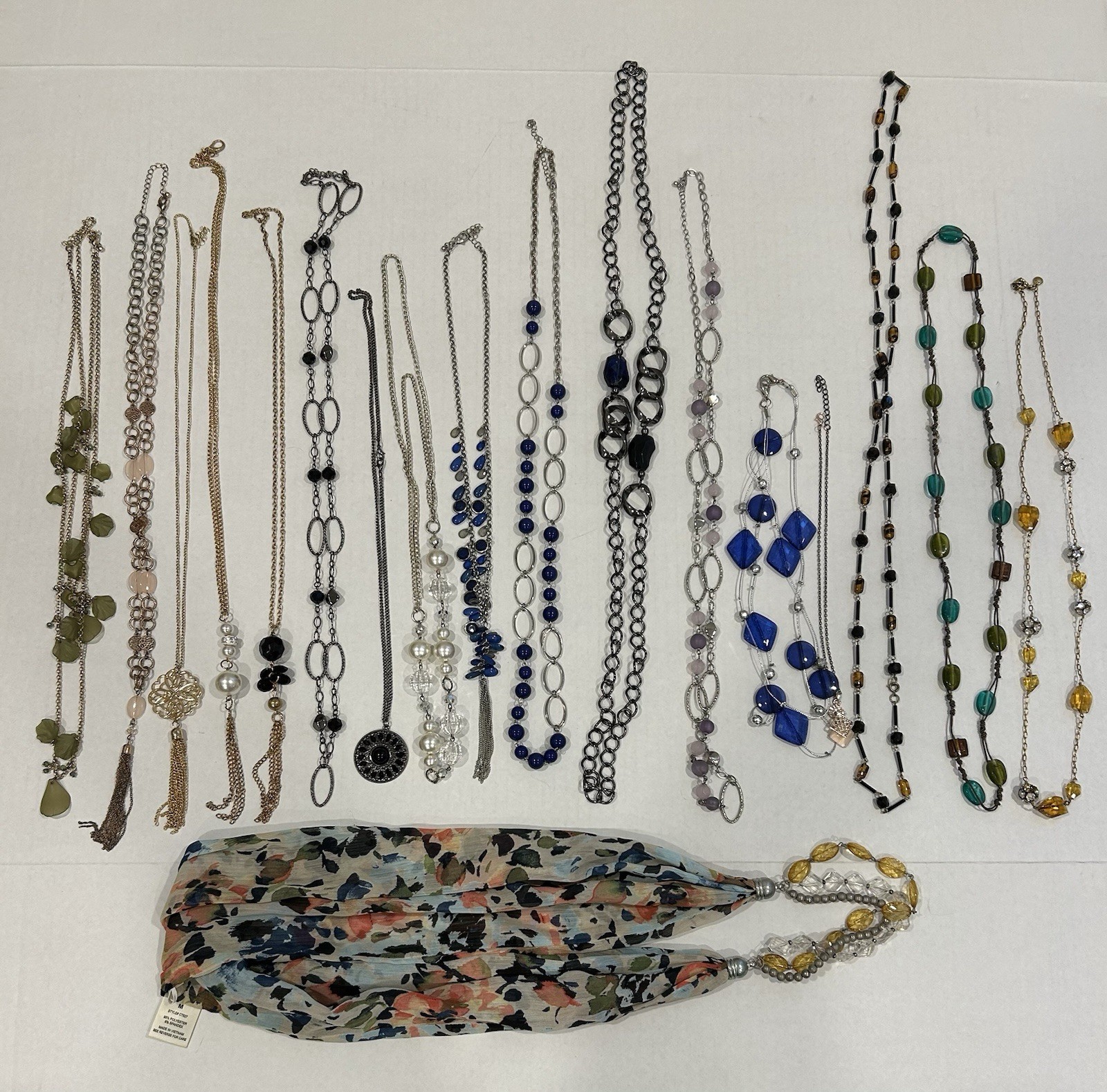 Lot Of 17 Fashion Style Necklaces – Various Beaded, Goldtone Silvertone Blue
