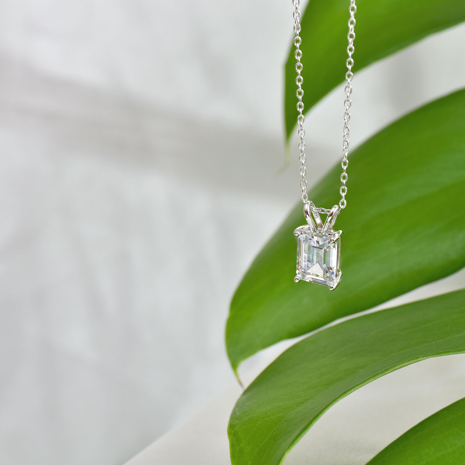 1.9ct Emerald Cut AAAAA Cz Sterling Silver Metal Women’s Pendant Chain Necklace