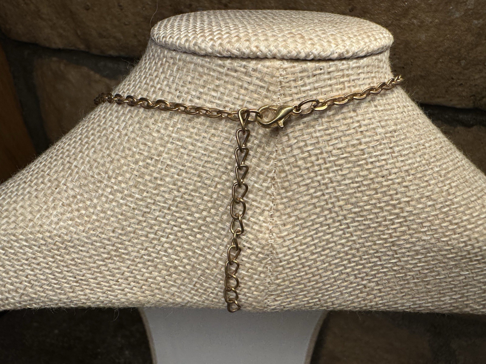 Retro Gold Tone Gray Druzy-Style Pendant Tassel Cable Necklace 18in