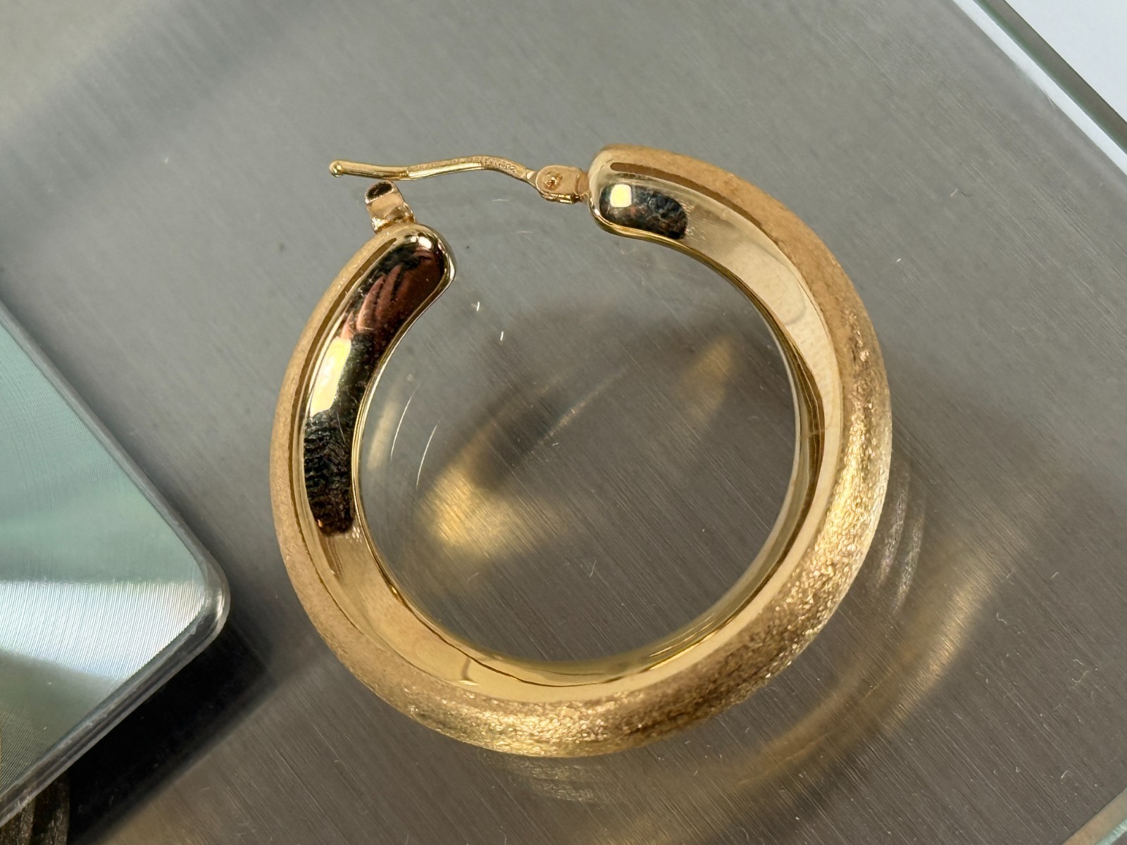 VOGA Collection 18K Gold Electroform Choice of Finish Hoop Earrings – SATIN 1″
