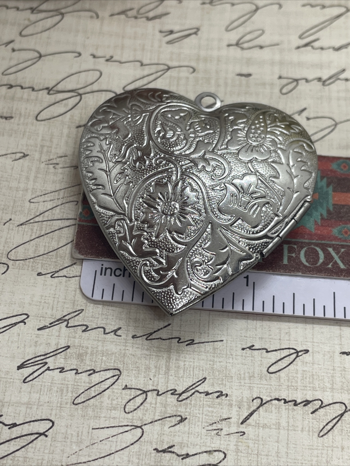 Heart SILVER BUNNY RABBIT Locket Necklace JEWELRY Pendant PHOTO Picture CAMEO