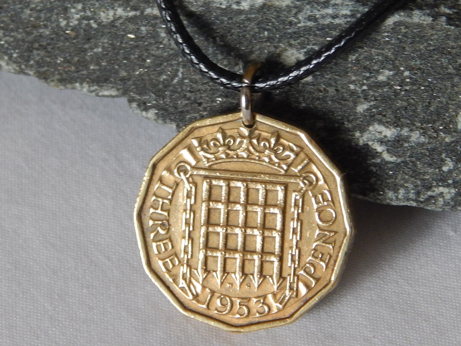 Antique 1953 Great Britain Coin Pendant Necklace Portcullis Chains & Crown #17