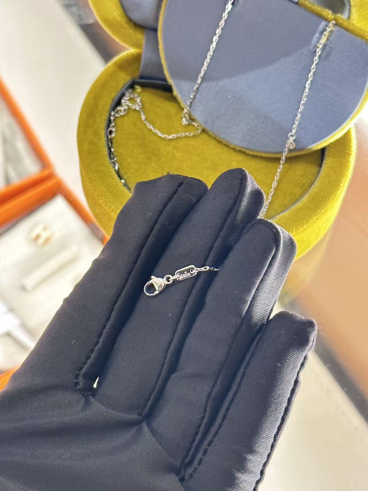 Authentic GUCCI Necklace Double G 18K White Gold Chain Jewelry Italy