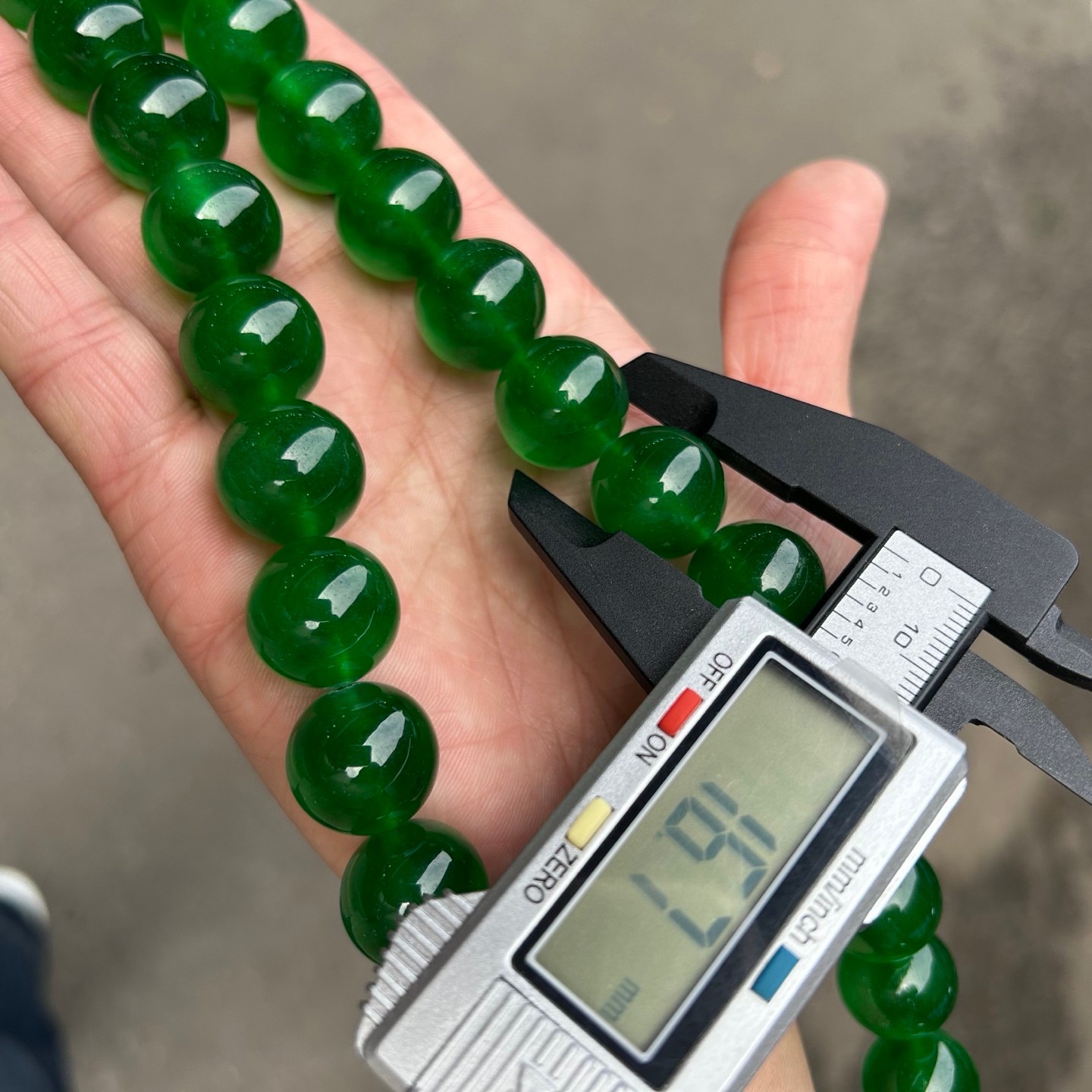 Luckly 17mm Nature round ice Green Burmese Jade Jadeite beads amulet Necklaces
