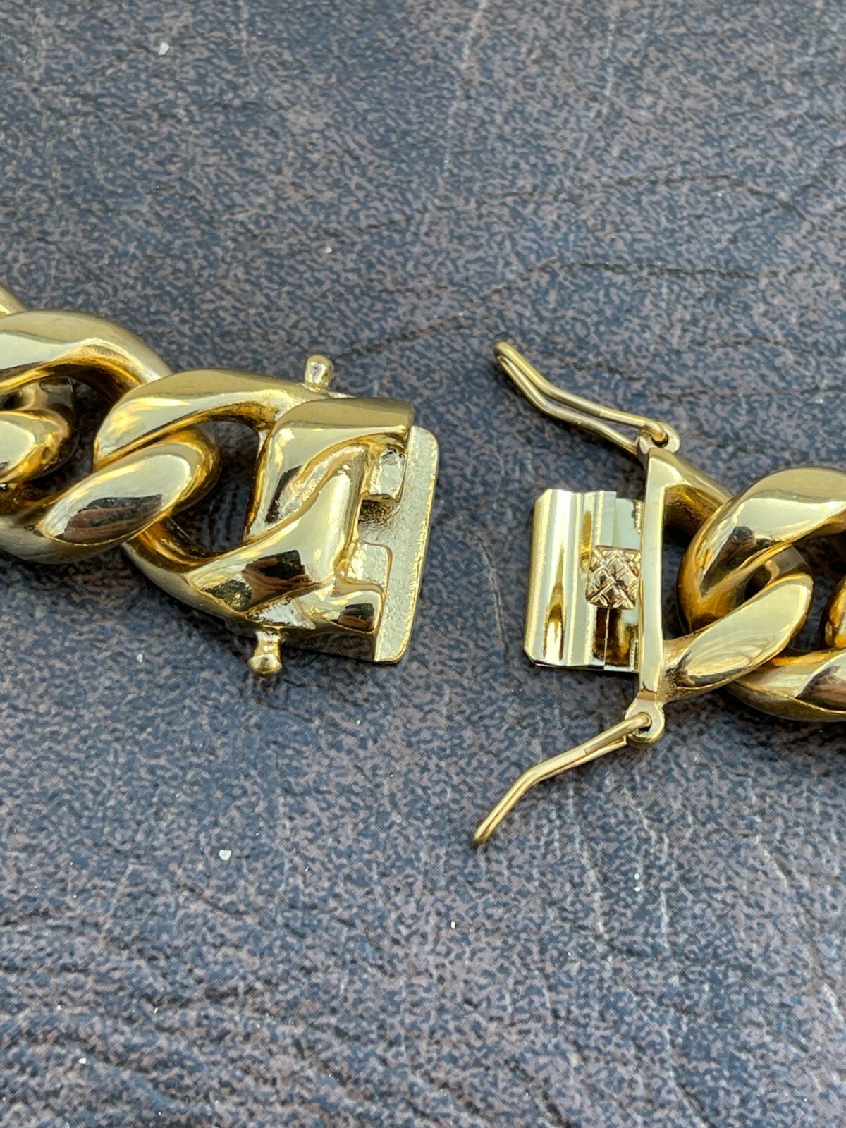 Miami Cuban Link Men’s Choker Chain Real 18k Gold Over Stainless Steel 18mm BIG
