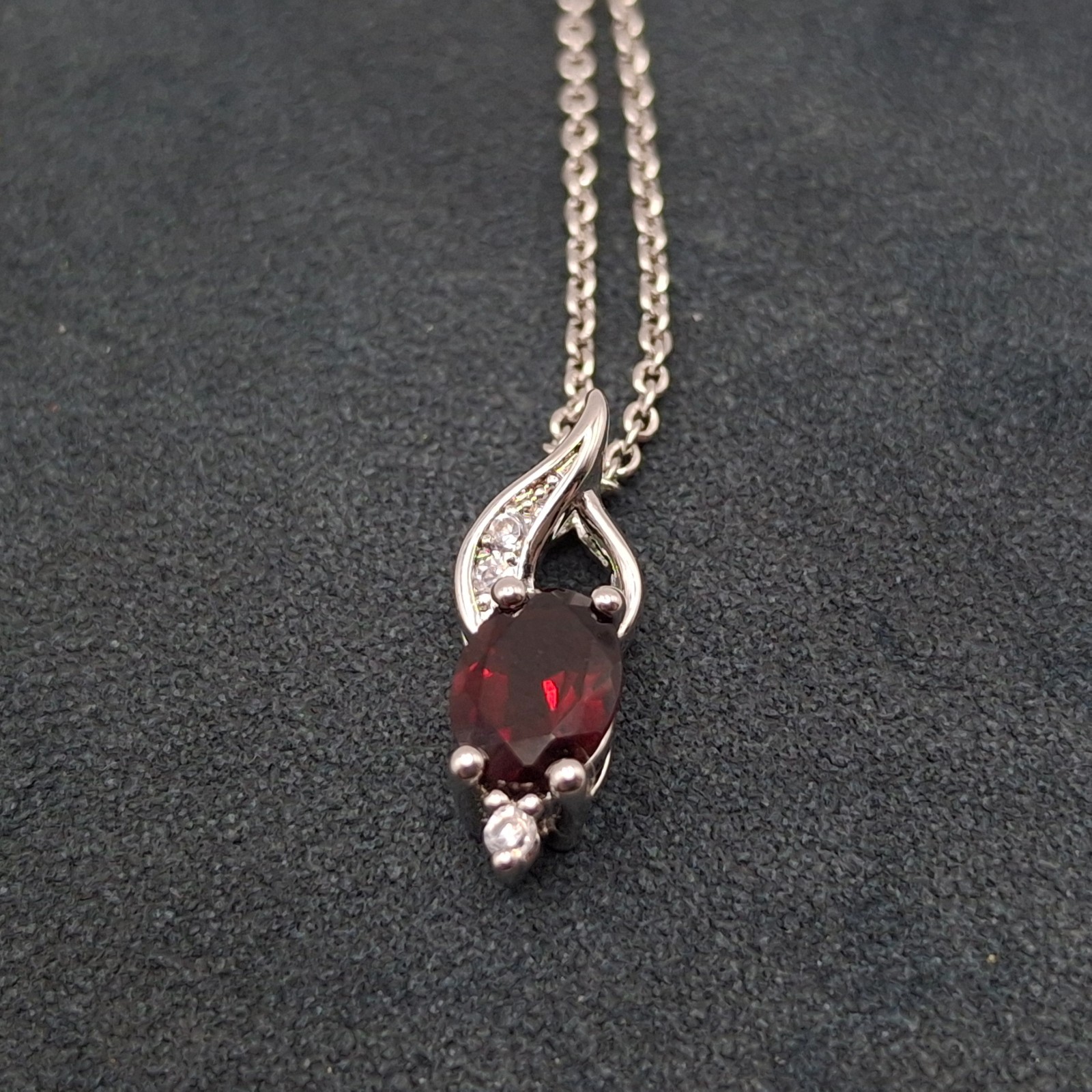 Avon Red Crystal Pendant Necklace Silver Tone Vintage Dainty 46cm