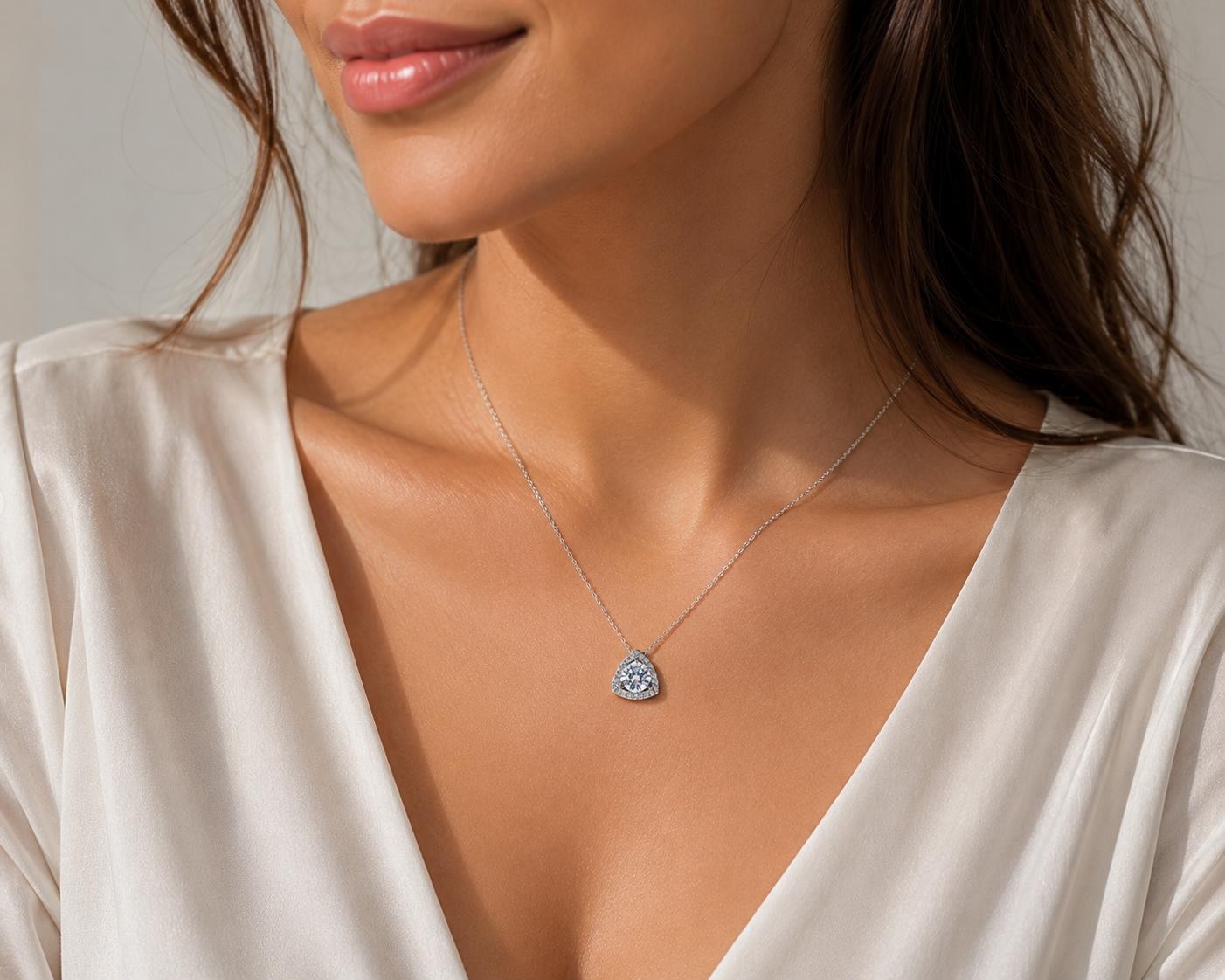 Trillion shape Sterling Silver Pendent Necklace Brilliant cut Cubic Zirconia