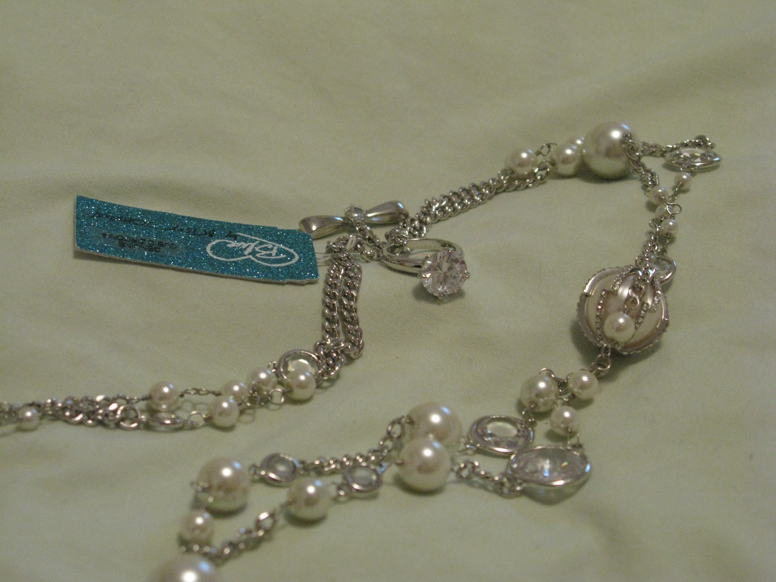 Betsey Johnson Engagement Wedding Crystal Pearl Two-Row Necklace NWT Beautiful!